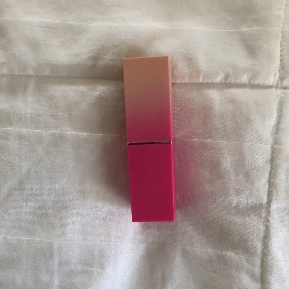 Juvia’s Place The Nude Peaches Velvety Matte Lipstick In Mademoiselle  NIB